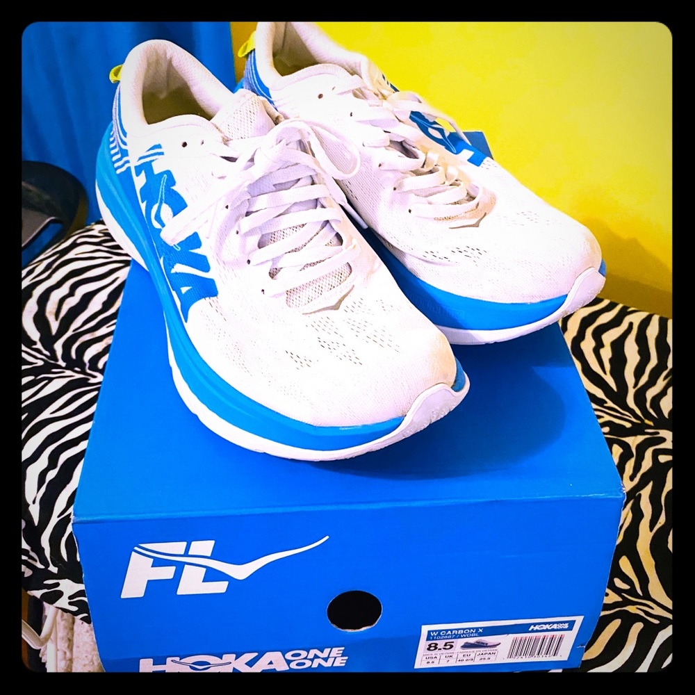 Hoka W Carbon X